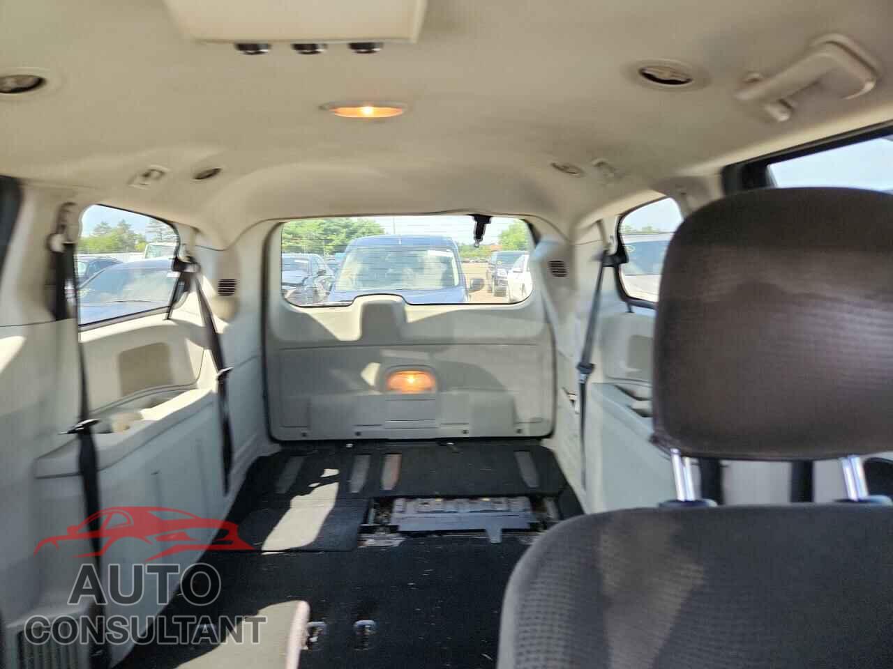 DODGE CARAVAN 2013 - 2C4RDGCG7DR590772