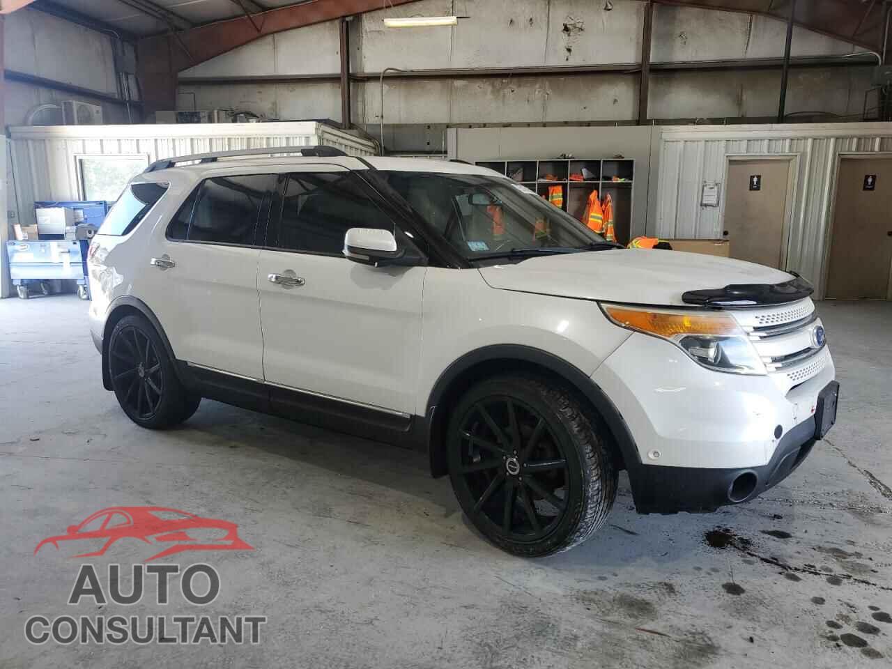 FORD EXPLORER 2011 - 1FMHK8F83BGA23934