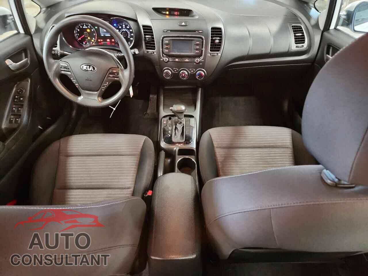 KIA FORTE 2017 - 3KPFL4A79HE006094