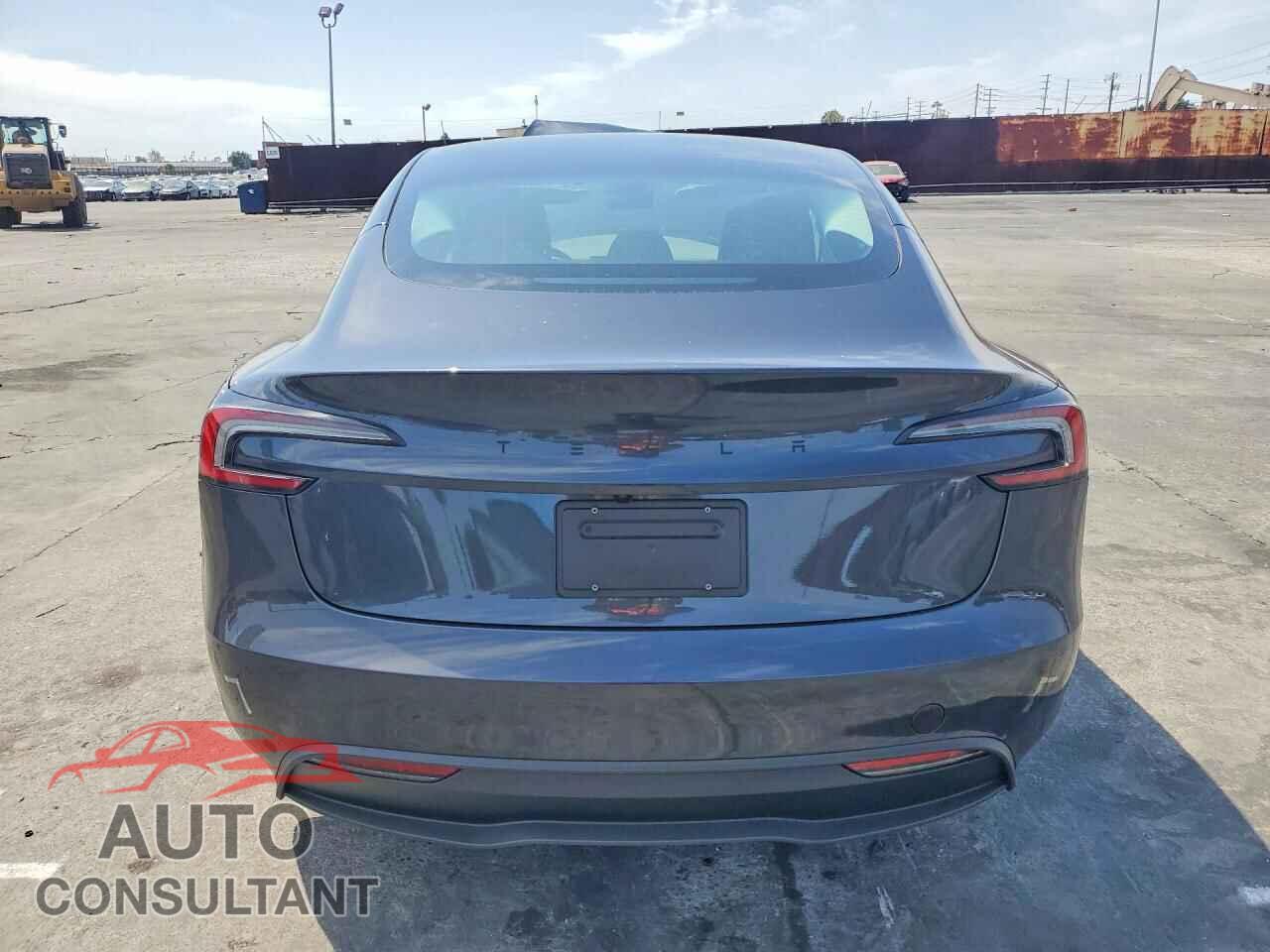 TESLA MODEL 3 2025 - 5YJ3E1EA9SF136685
