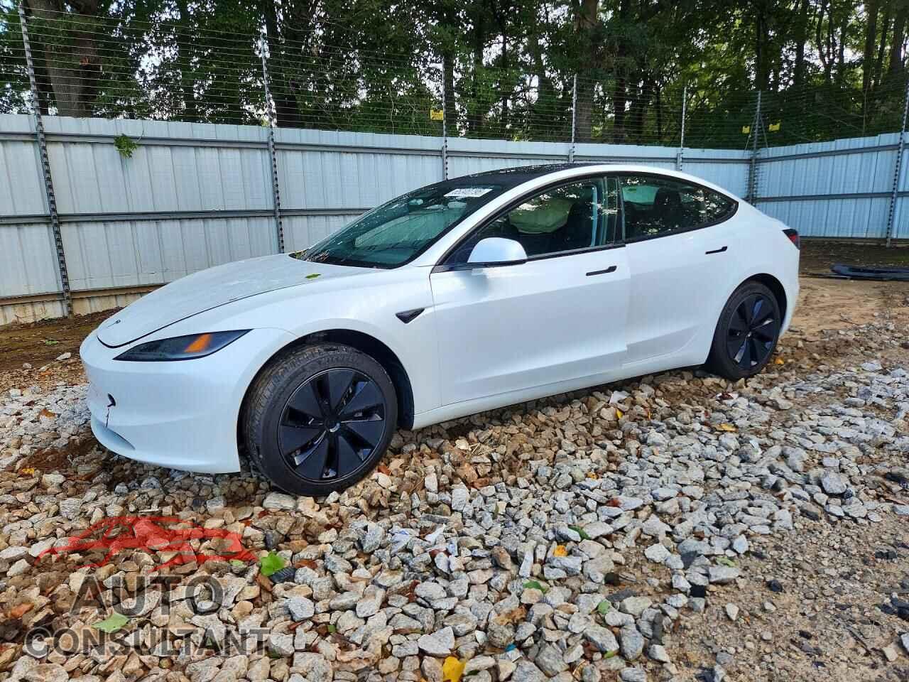 TESLA MODEL 3 2025 - 5YJ3E1EA4SF021539