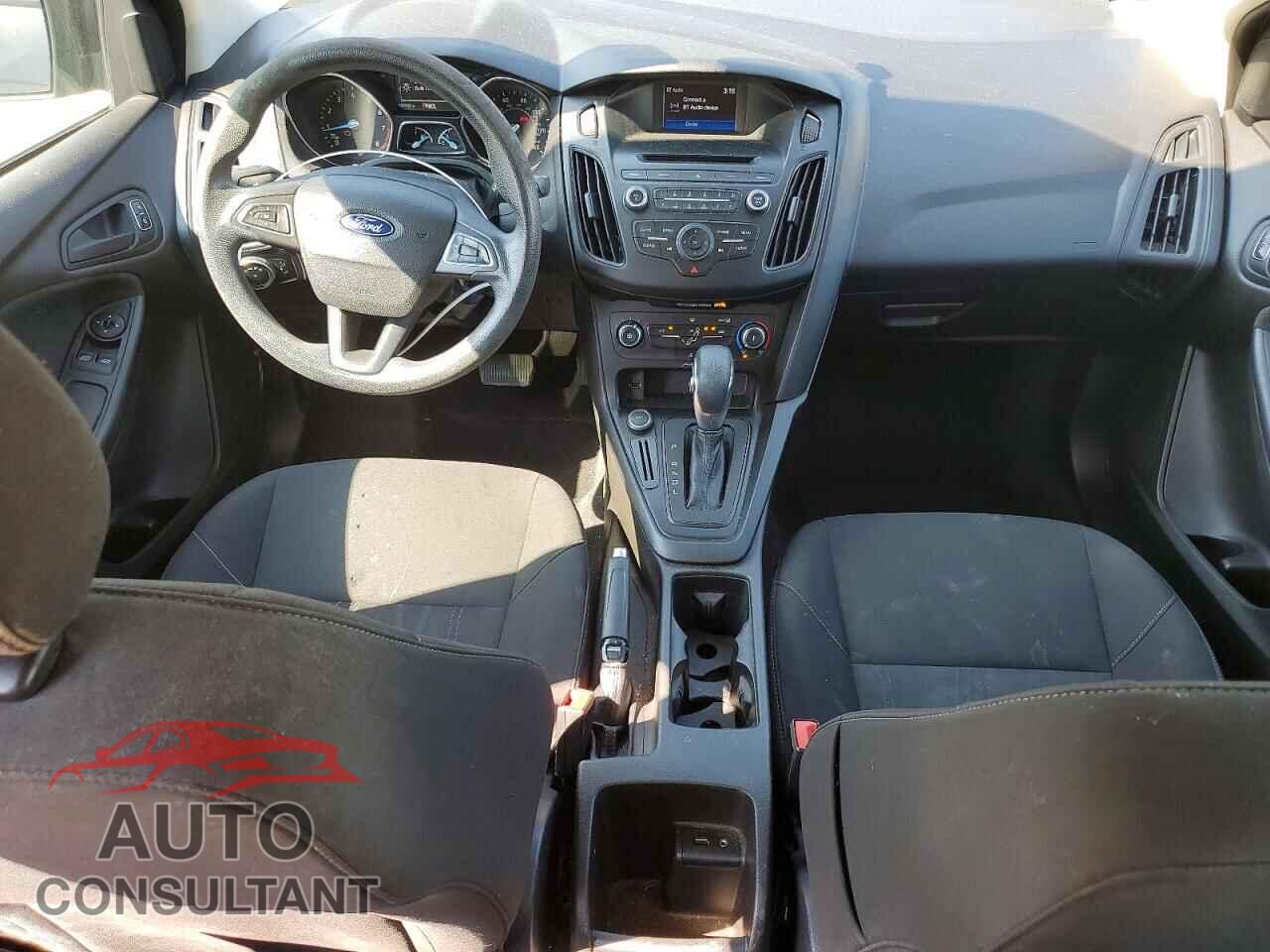 FORD FOCUS 2016 - 1FADP3E2XGL247176