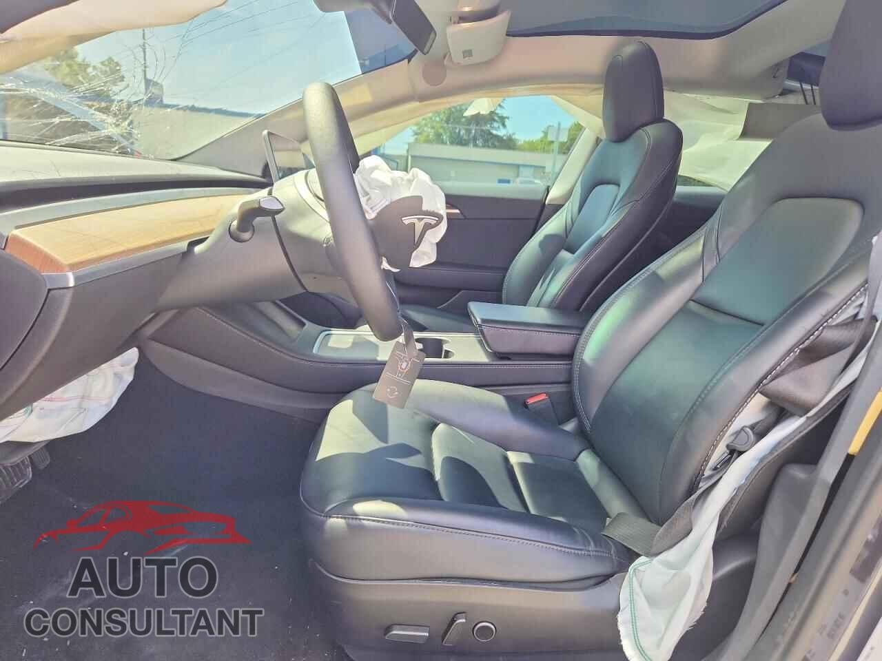 TESLA MODEL 3 2021 - 5YJ3E1EA1MF099800