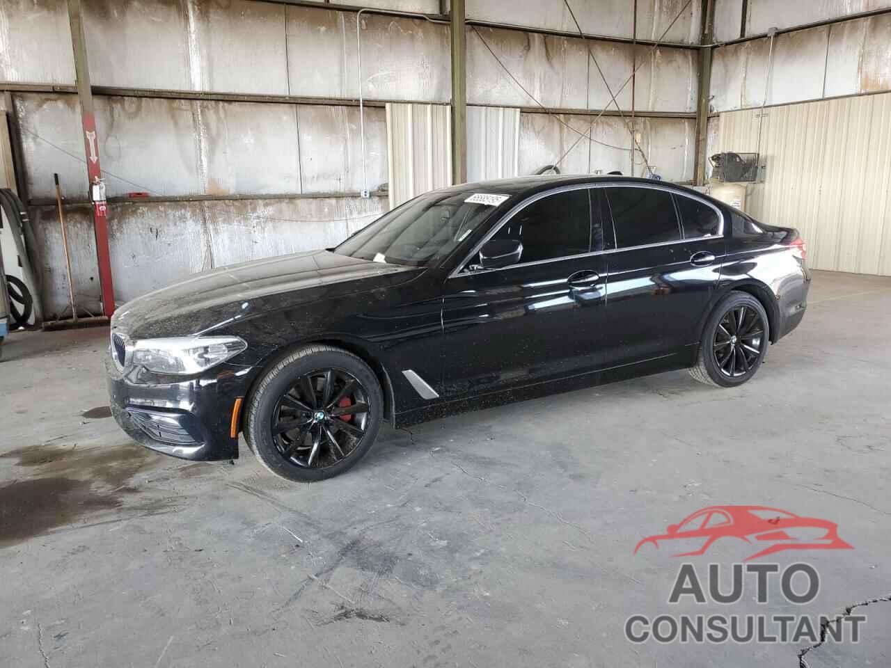 BMW 5 SERIES 2018 - WBAJA5C55JG899062