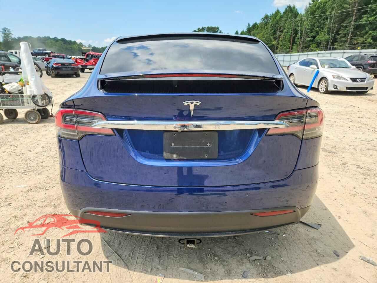 TESLA MODEL X 2016 - 5YJXCBE21GF018143