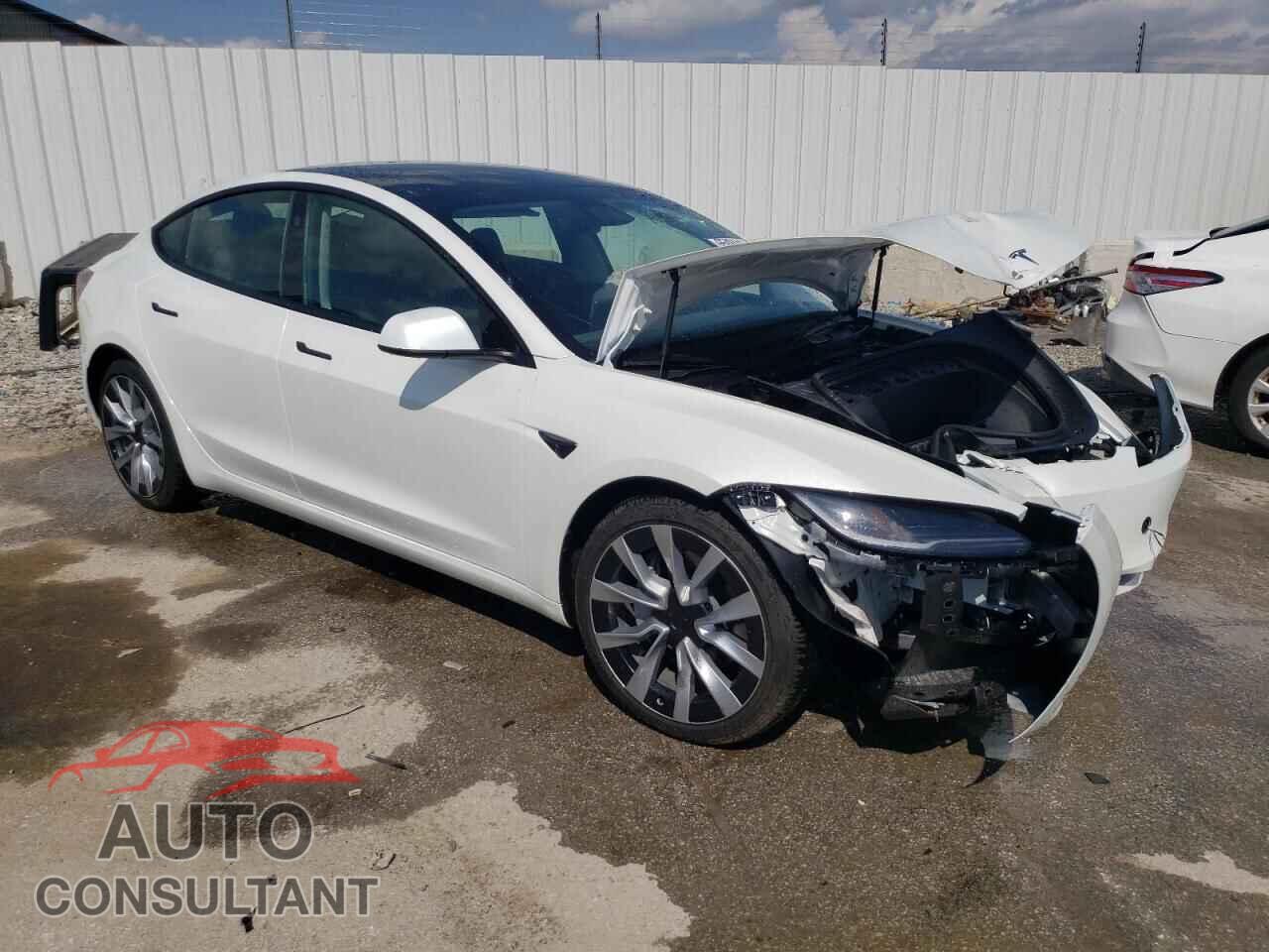 TESLA MODEL 3 2024 - 5YJ3E1EA4RF772862