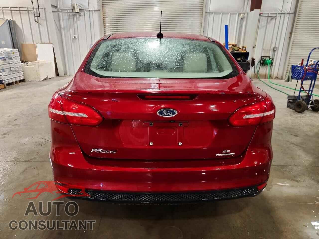 FORD FOCUS 2015 - 1FADP3F22FL255995