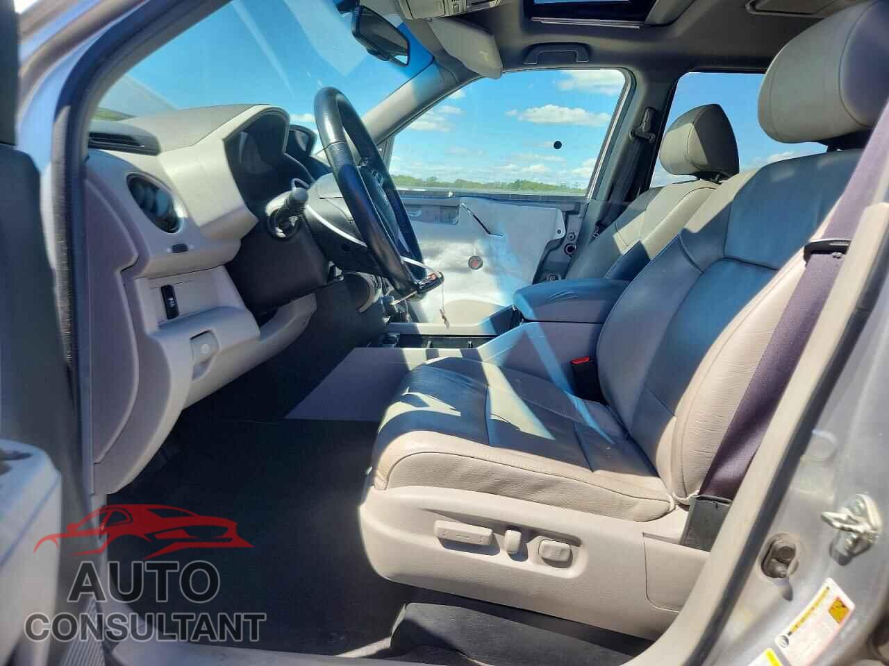 HONDA PILOT 2012 - 5FNYF4H61CB021480