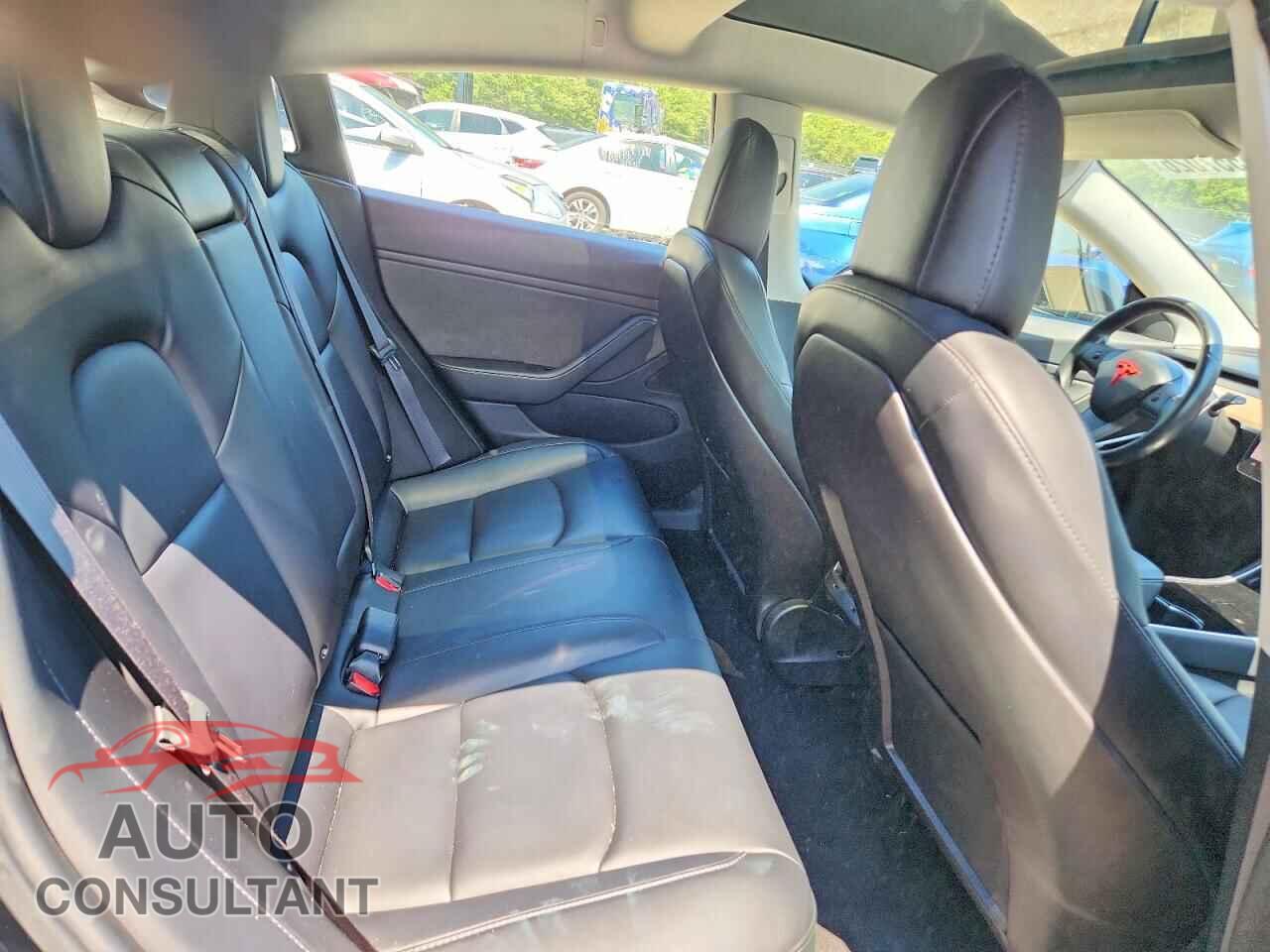 TESLA MODEL 3 2018 - 5YJ3E1EB6JF128082