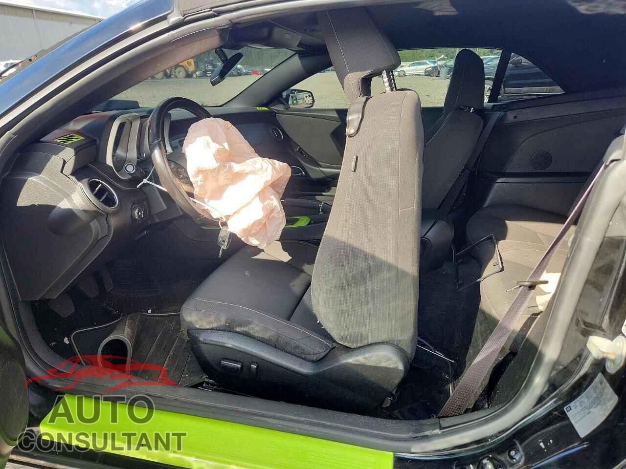 CHEVROLET CAMARO 2015 - 2G1FC3D37F9119369