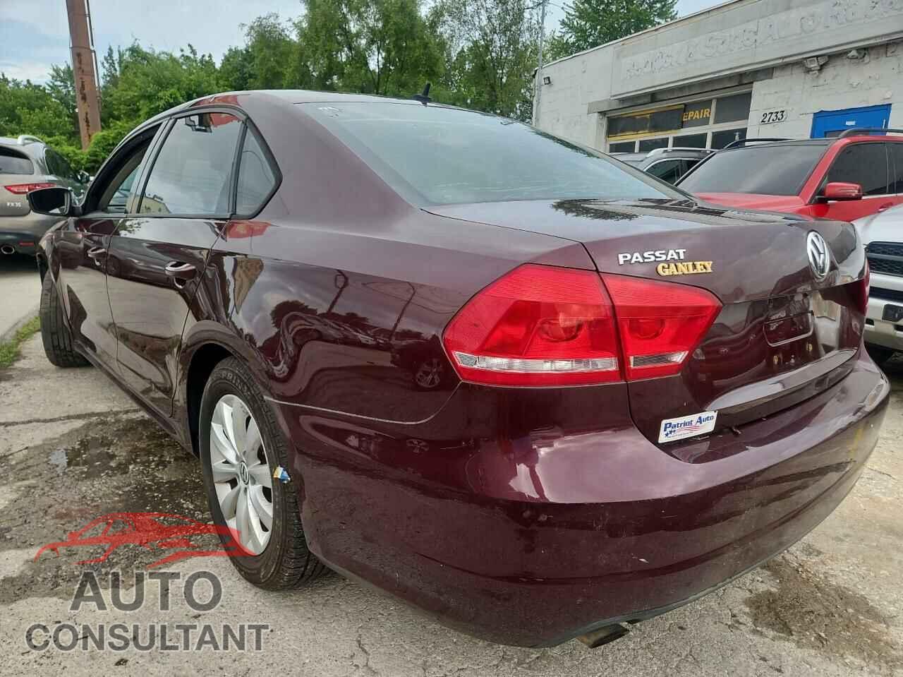 VOLKSWAGEN PASSAT 2013 - 1VWAP7A30DC126376
