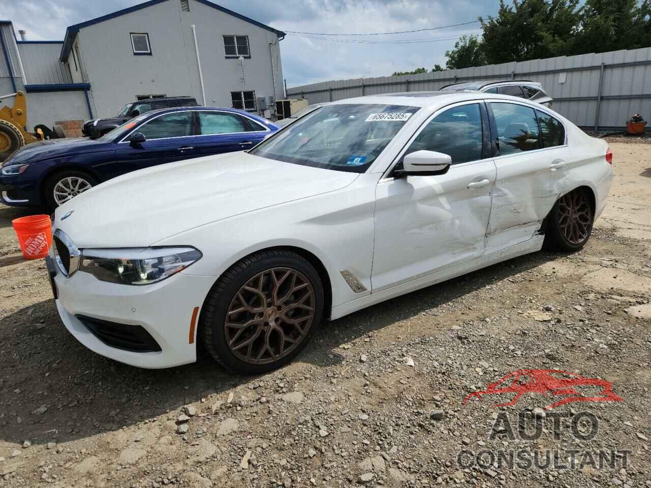 BMW 5 SERIES 2019 - WBAJE7C5XKWW13813