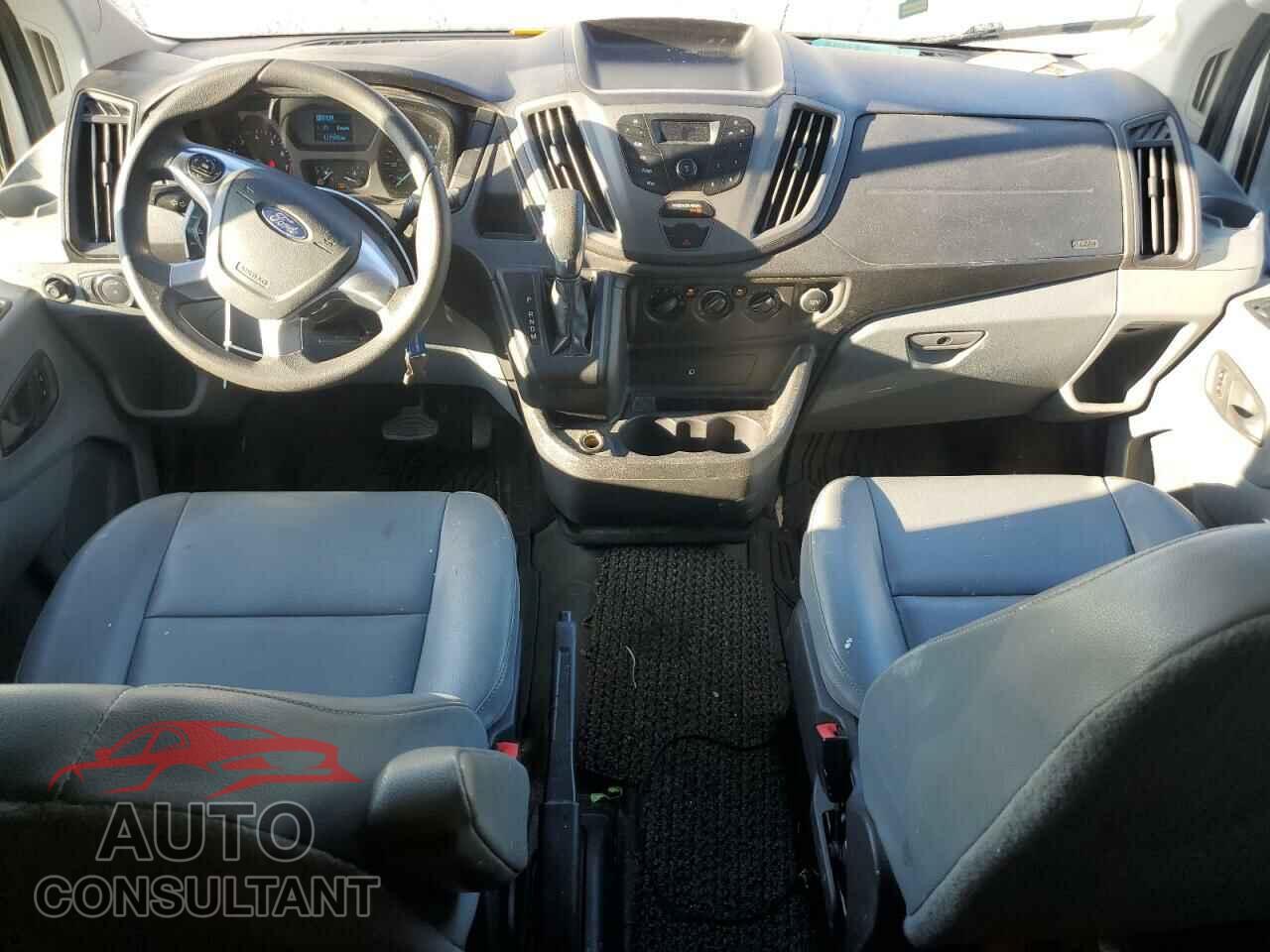 FORD TRANSIT 2018 - 1FTYR2YM8JKA77474