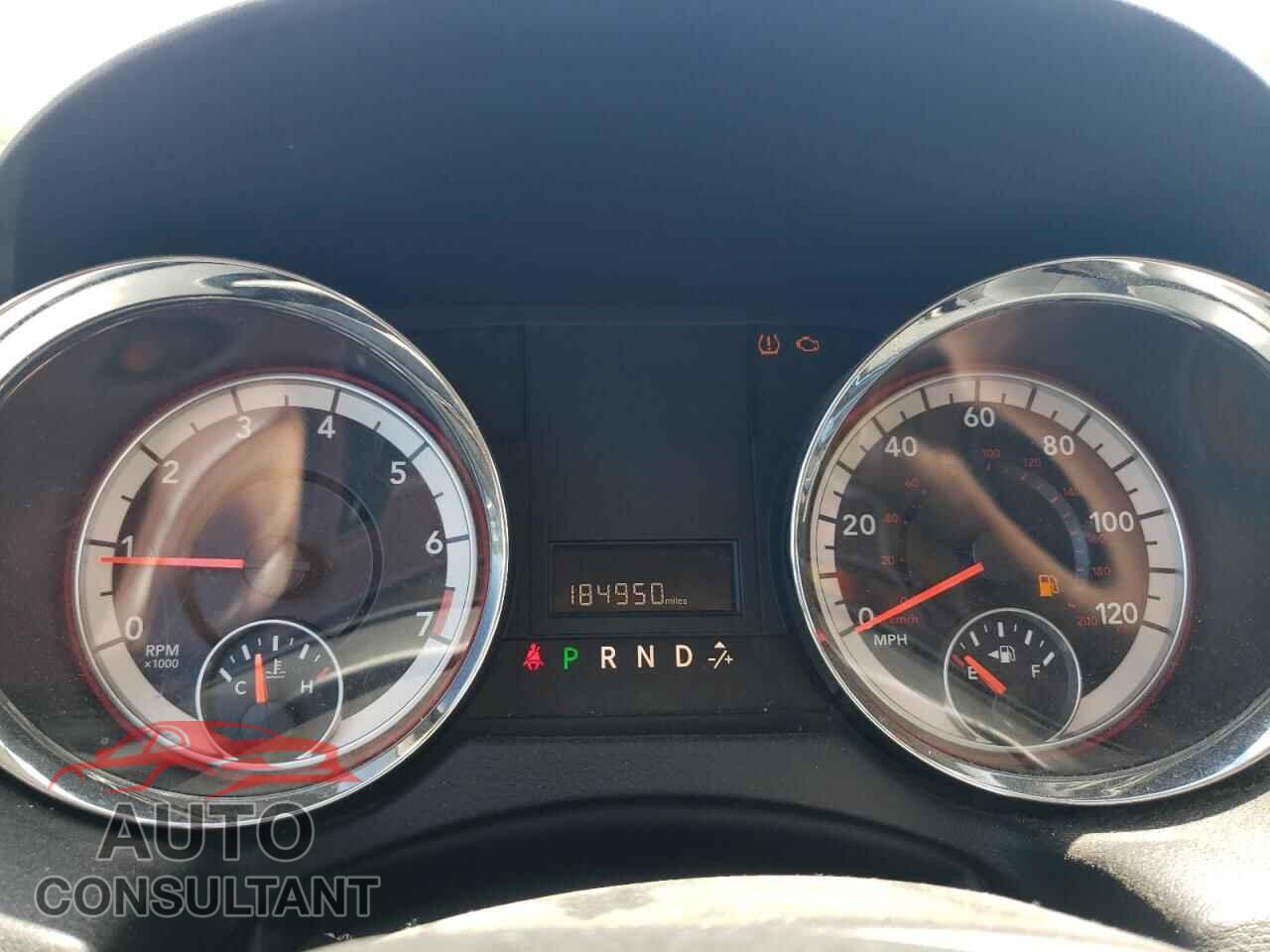 DODGE CARAVAN 2015 - 2C4RDGBG3FR587128