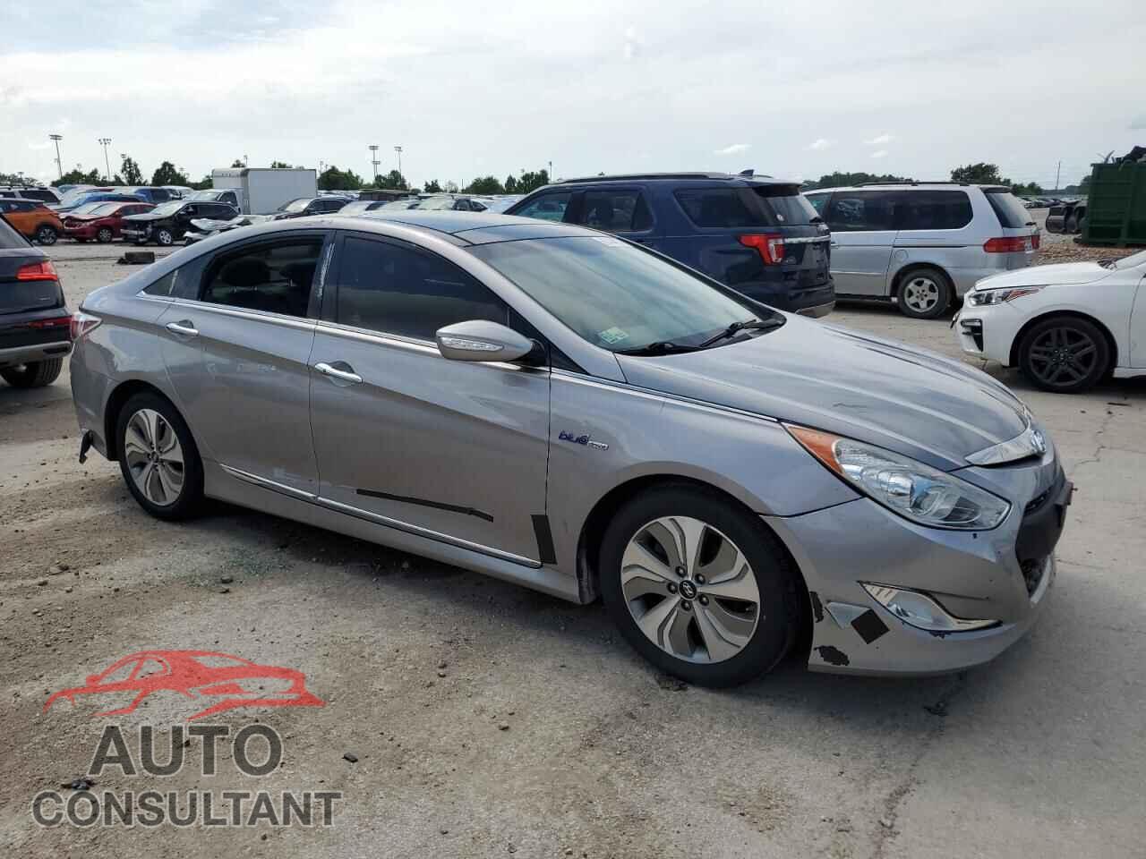 HYUNDAI SONATA 2013 - KMHEC4A41DA050696