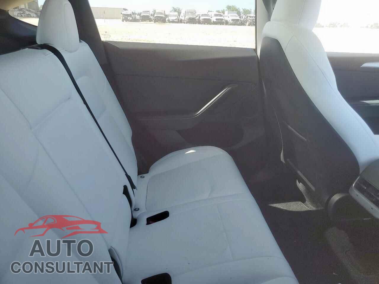 TESLA MODEL Y 2024 - 7SAYGDED2RF107926