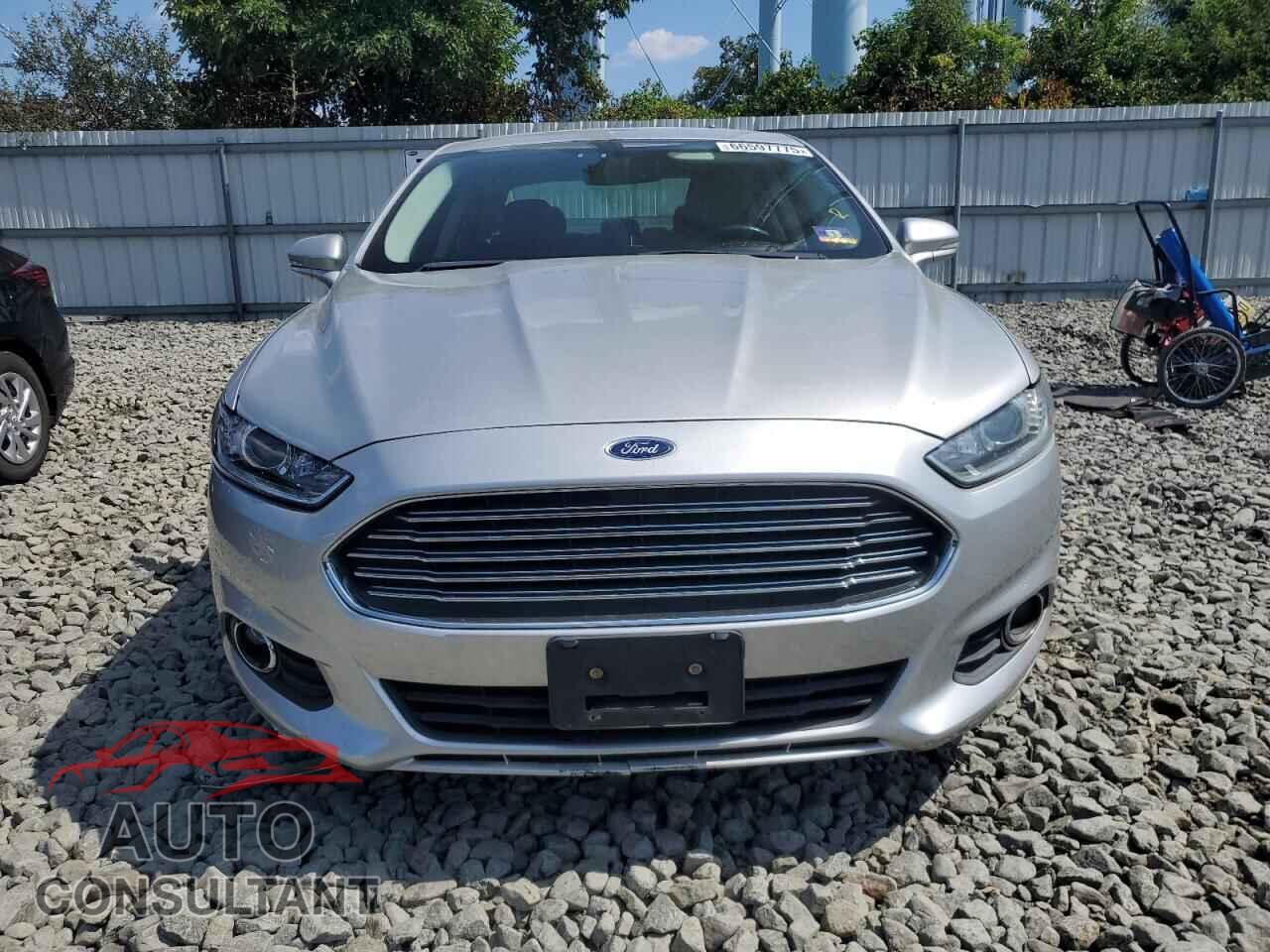 FORD FUSION 2013 - 3FA6P0LU9DR217546