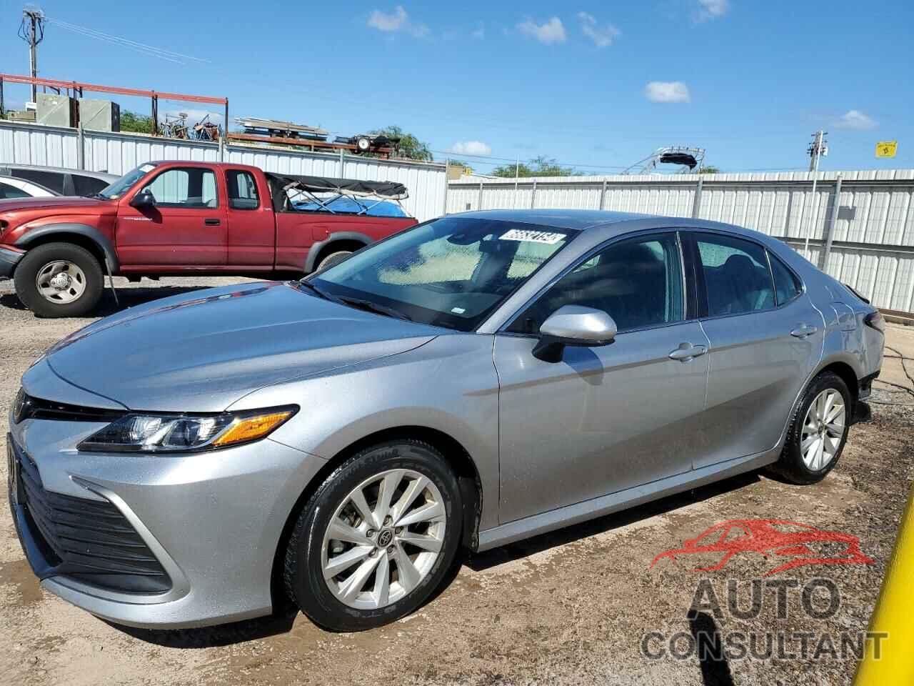 TOYOTA CAMRY 2022 - 4T1C11AK9NU689628