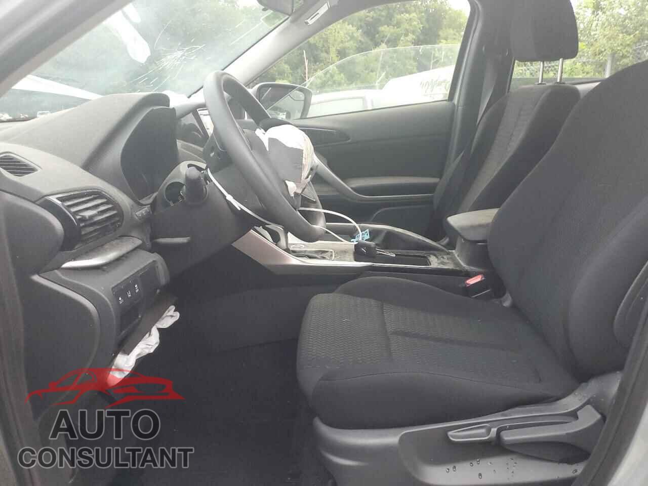 MITSUBISHI ECLIPSE 2024 - JA4ATUAA0RZ061281
