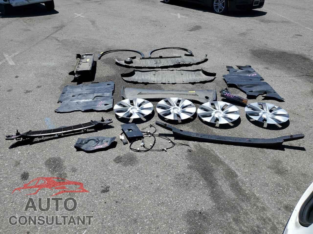 TESLA MODEL Y 2023 - 7SAYGDEE9PA059358