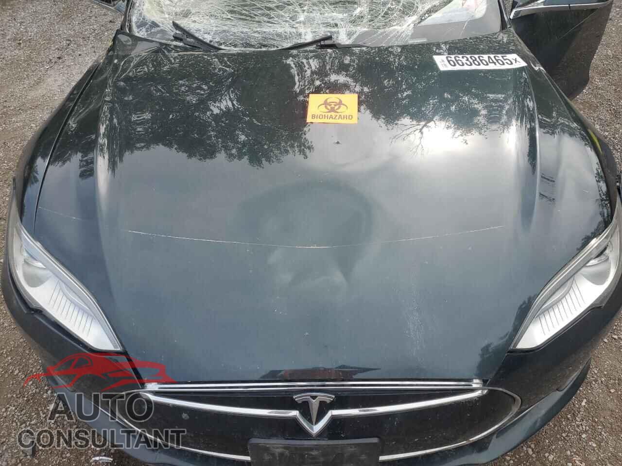 TESLA MODEL S 2013 - 5YJSA1DN8DFP24740