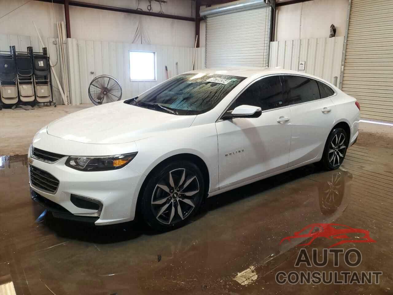 CHEVROLET MALIBU 2017 - 1G1ZE5ST6HF290551