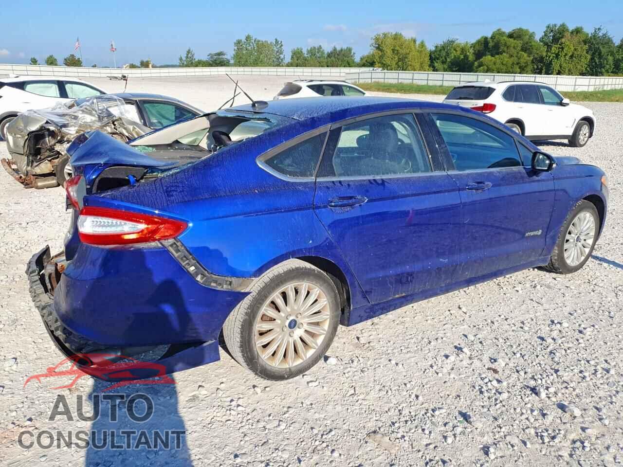 FORD FUSION 2016 - 3FA6P0LU7GR123833