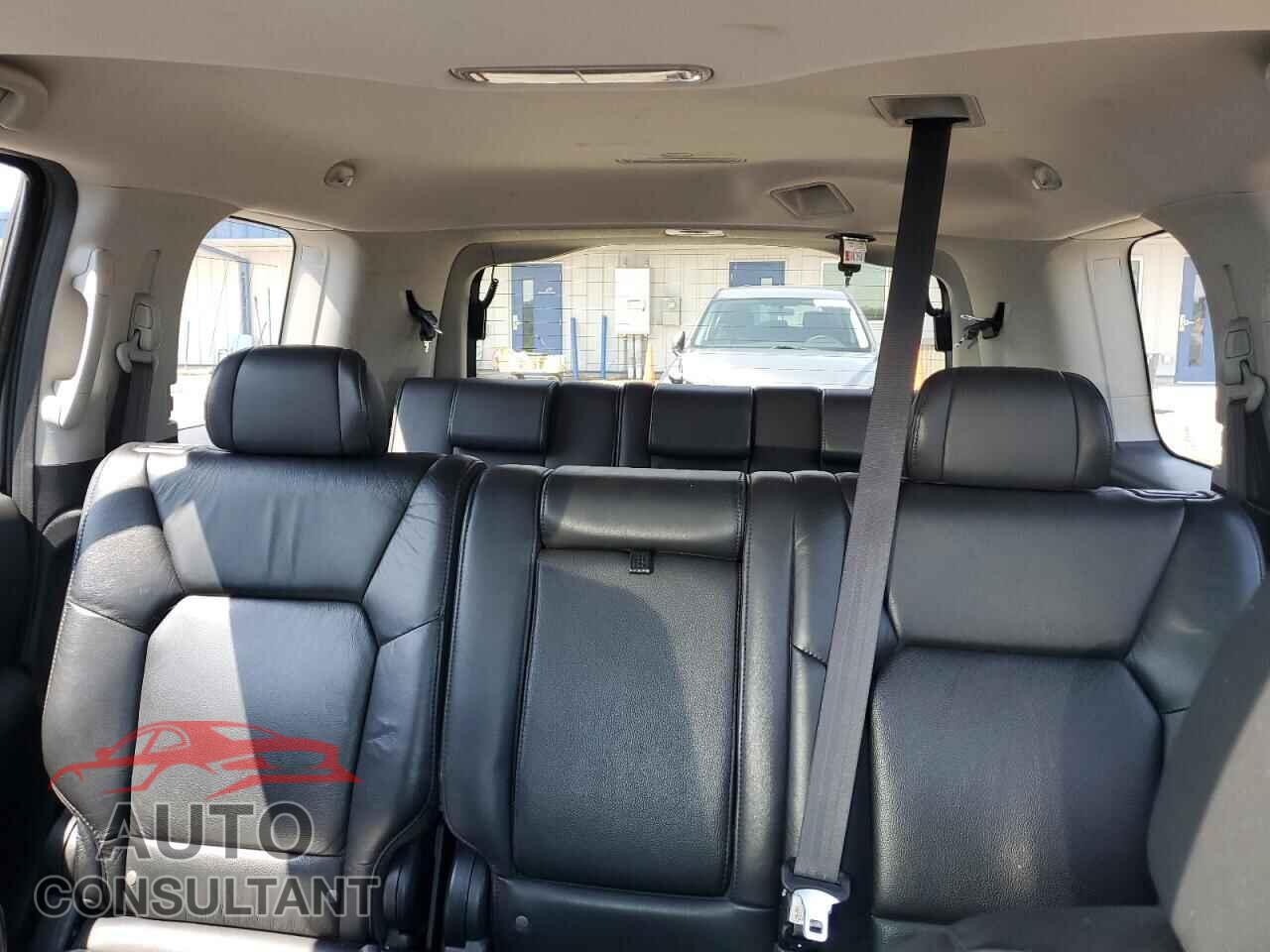 HONDA PILOT 2011 - 5FNYF4H50BB056503