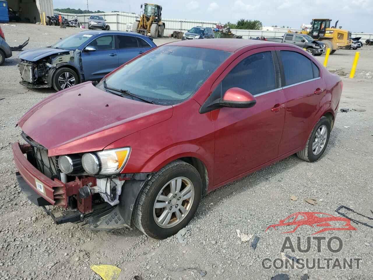 CHEVROLET SONIC 2013 - 1G1JC5SH9D4199276