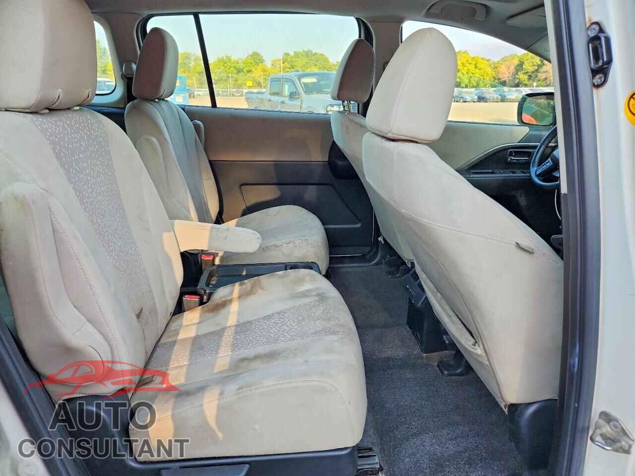 MAZDA 5 2012 - JM1CW2CL2C0120559