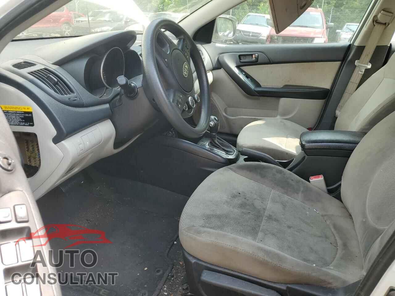 KIA FORTE 2011 - KNAFU5A29B5348135