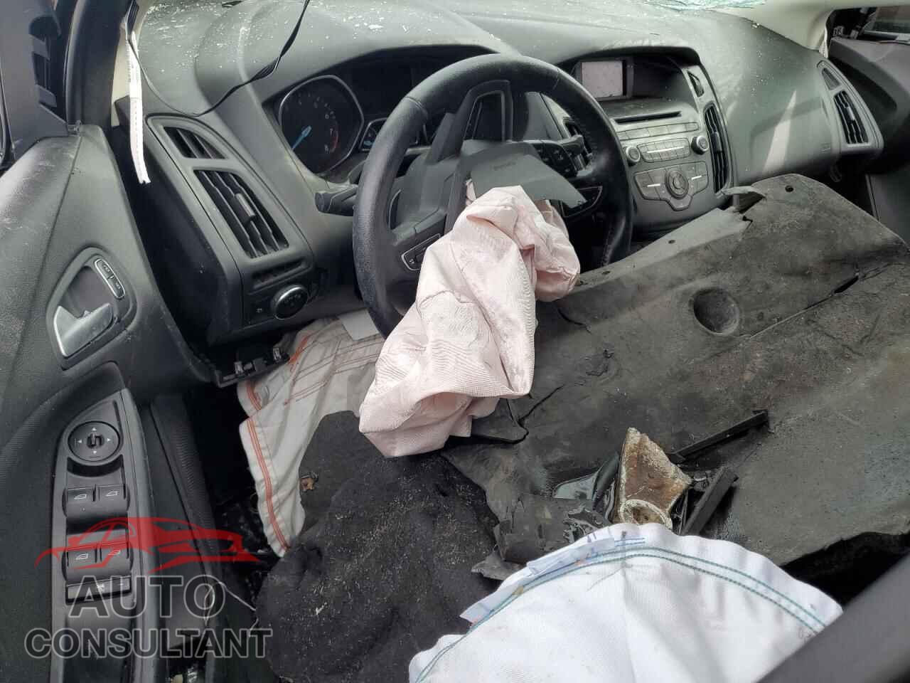FORD FOCUS 2016 - 1FADP3F21GL266794