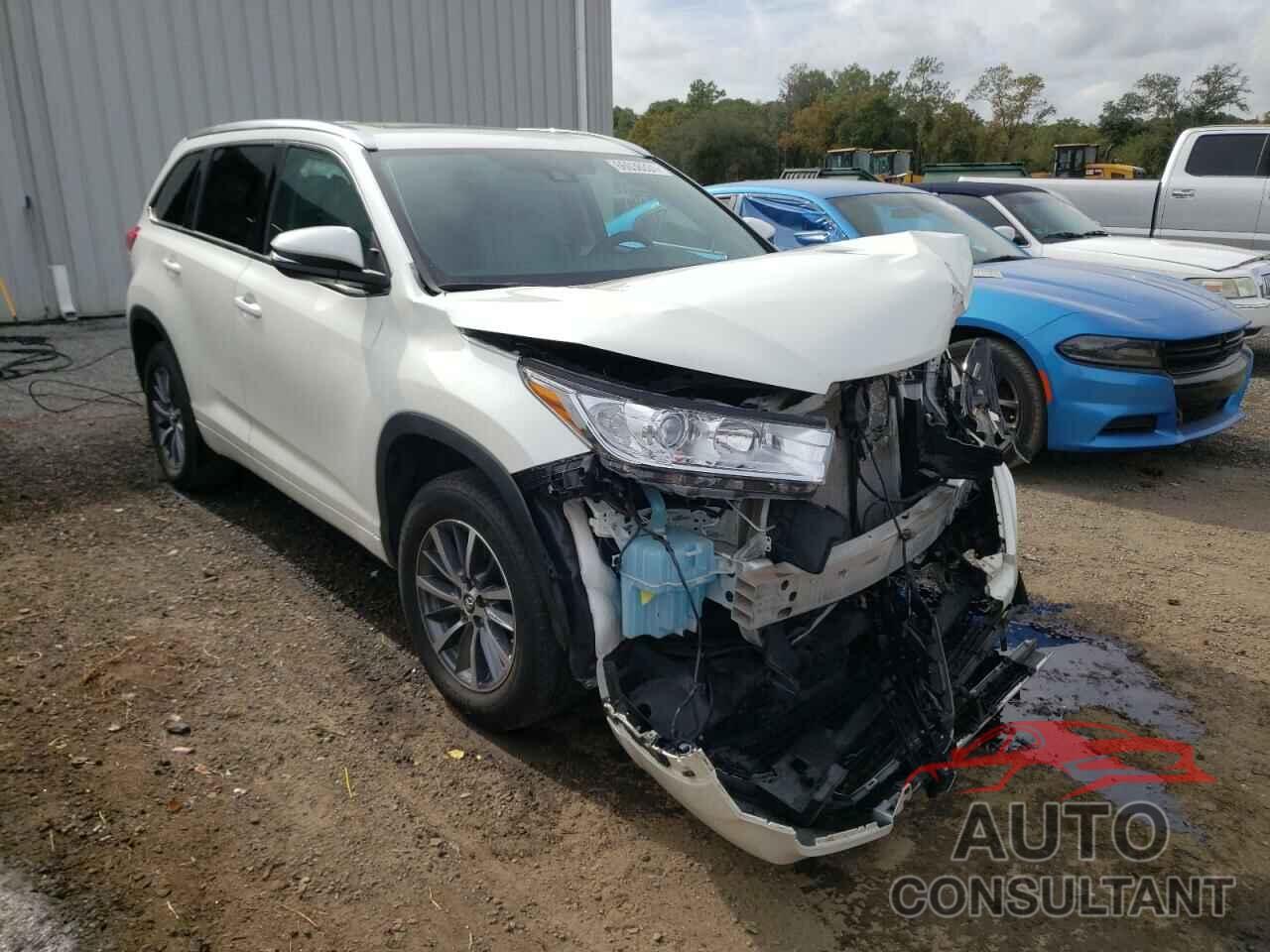 TOYOTA HIGHLANDER 2018 - 5TDKZRFH6JS547174