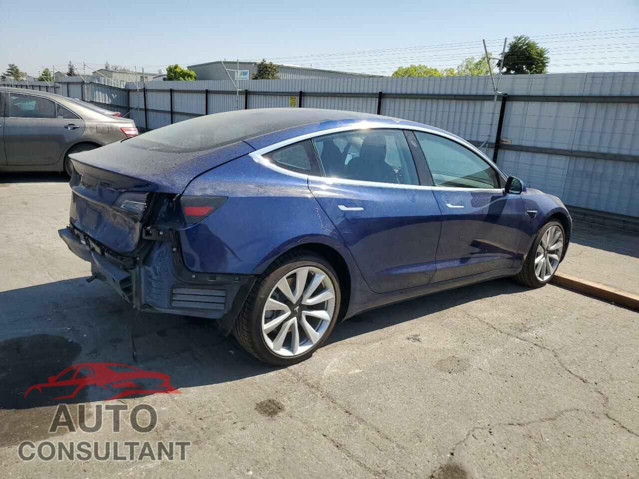 TESLA MODEL 3 2018 - 5YJ3E1EA6JF155127