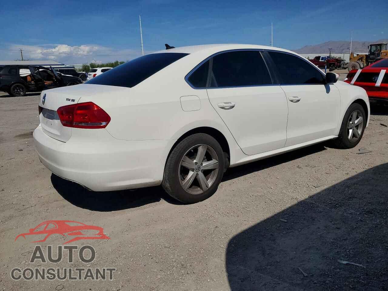VOLKSWAGEN PASSAT 2013 - 1VWBN7A37DC122609