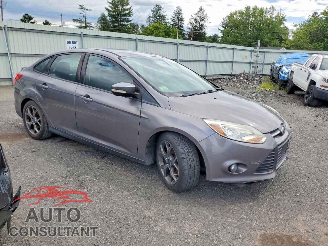 FORD FOCUS 2014 - 1FADP3F23EL202317