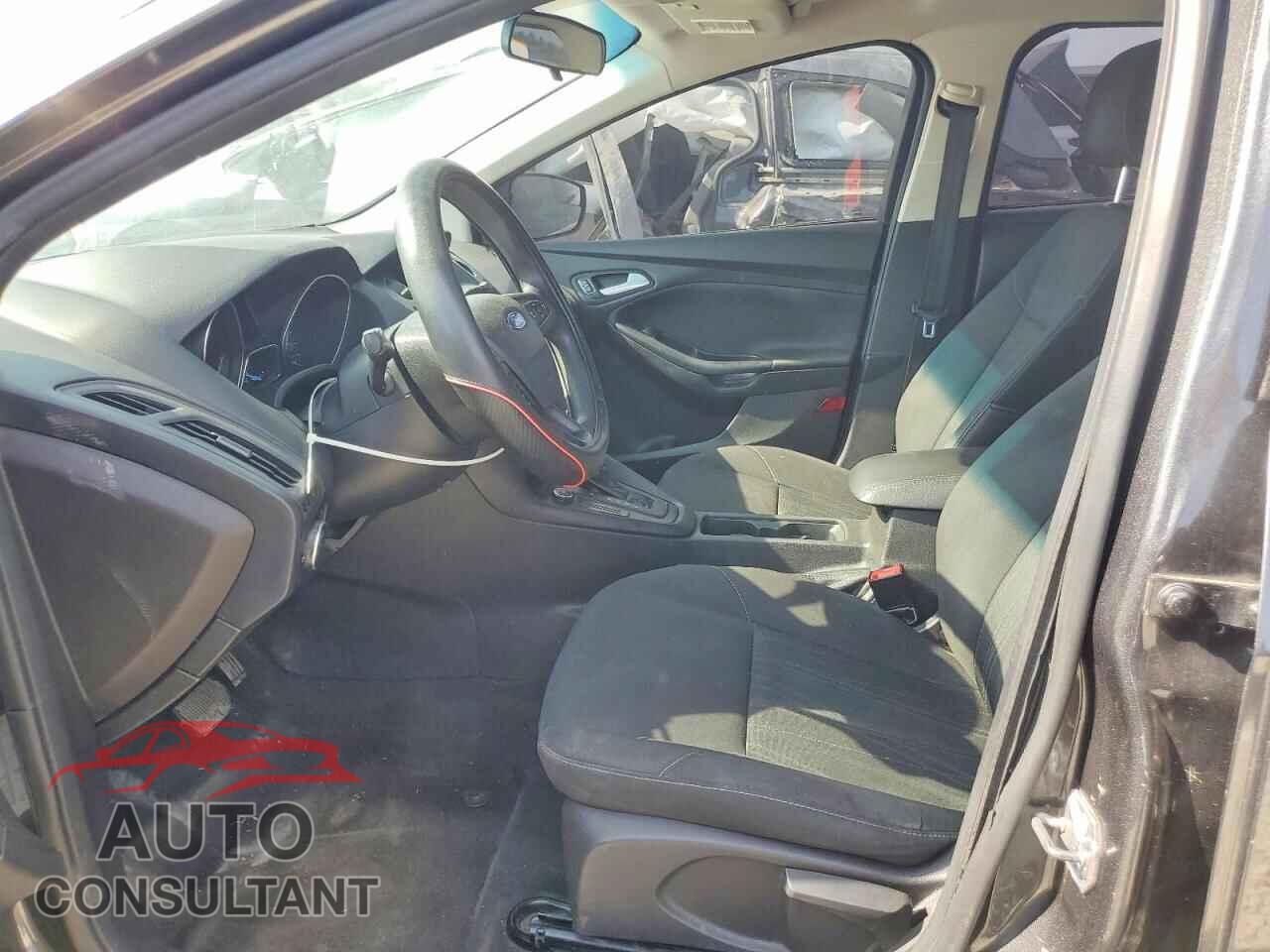 FORD FOCUS 2016 - 1FADP3F25GL372357