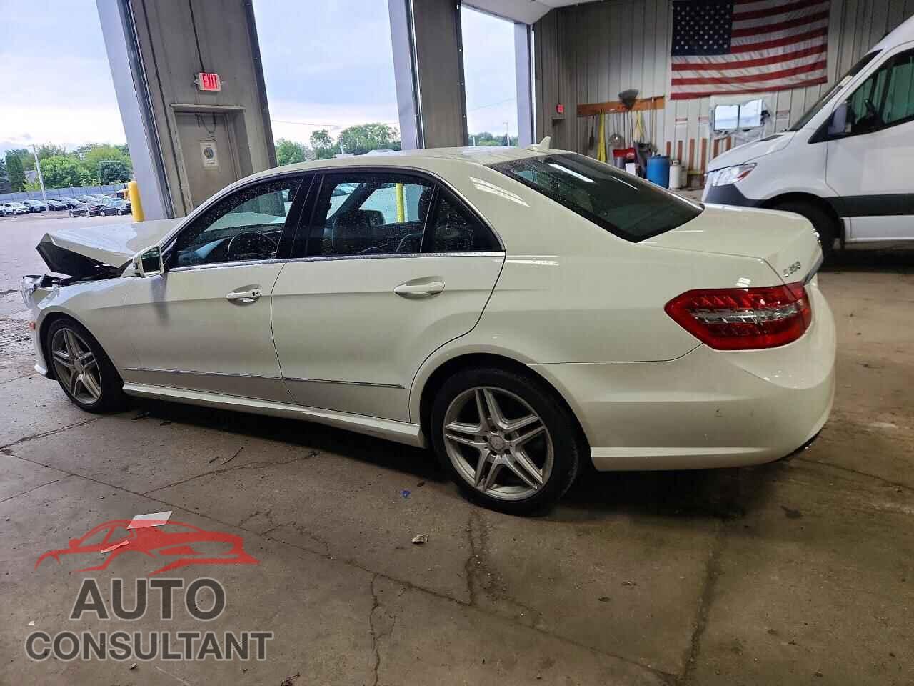 MERCEDES-BENZ E-CLASS 2011 - WDDHF8HB7BA383962