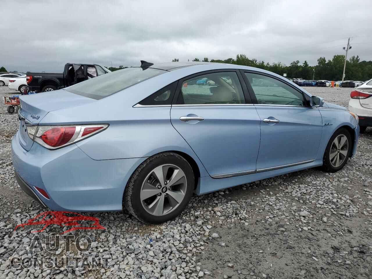 HYUNDAI SONATA 2012 - KMHEC4A48CA033120