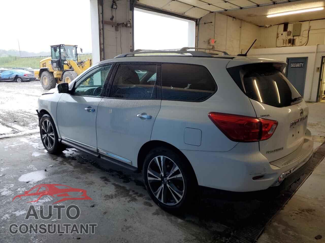 NISSAN PATHFINDER 2017 - 5N1DR2MM7HC686320