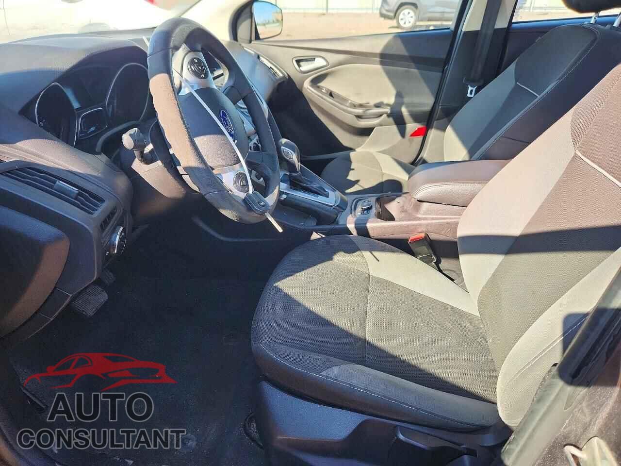 FORD FOCUS 2014 - 1FADP3F20EL428198