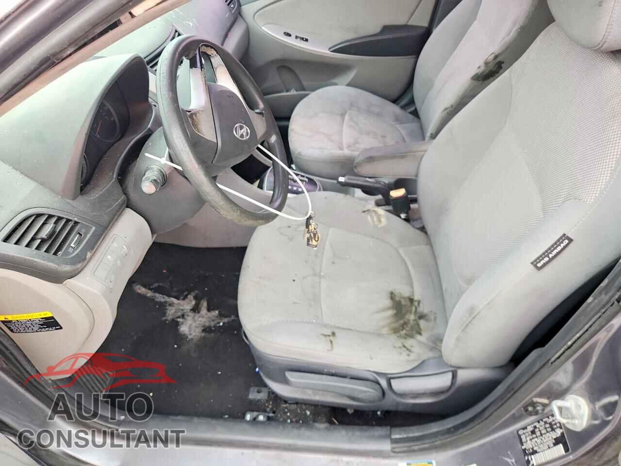 HYUNDAI ACCENT 2013 - KMHCT4AE2DU555015