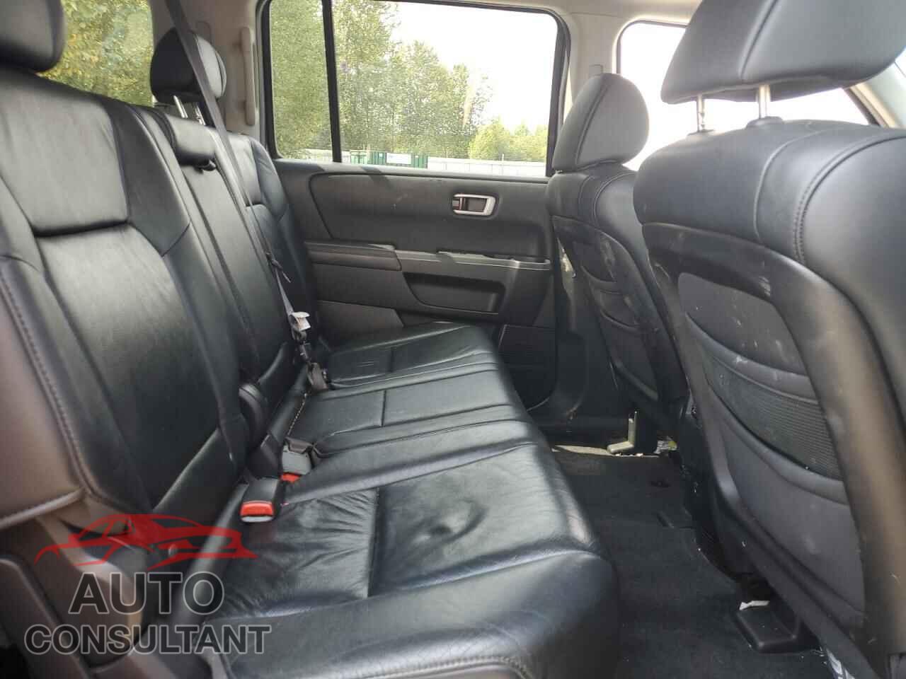 HONDA PILOT 2011 - 5FNYF4H59BB002651