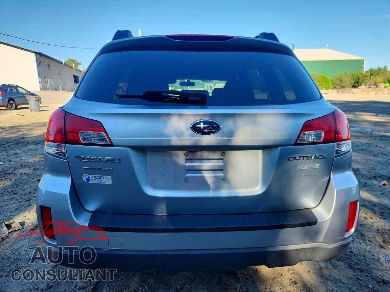 SUBARU OUTBACK 2013 - 4S4BRBCC7D3285215
