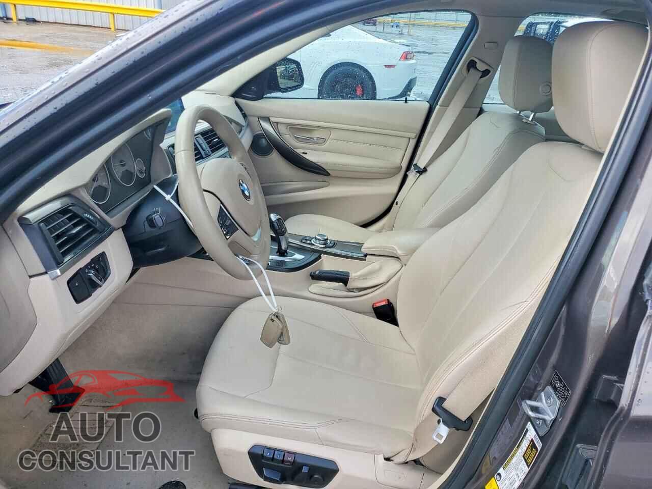 BMW 3 SERIES 2013 - WBA3A9G59DNP37249