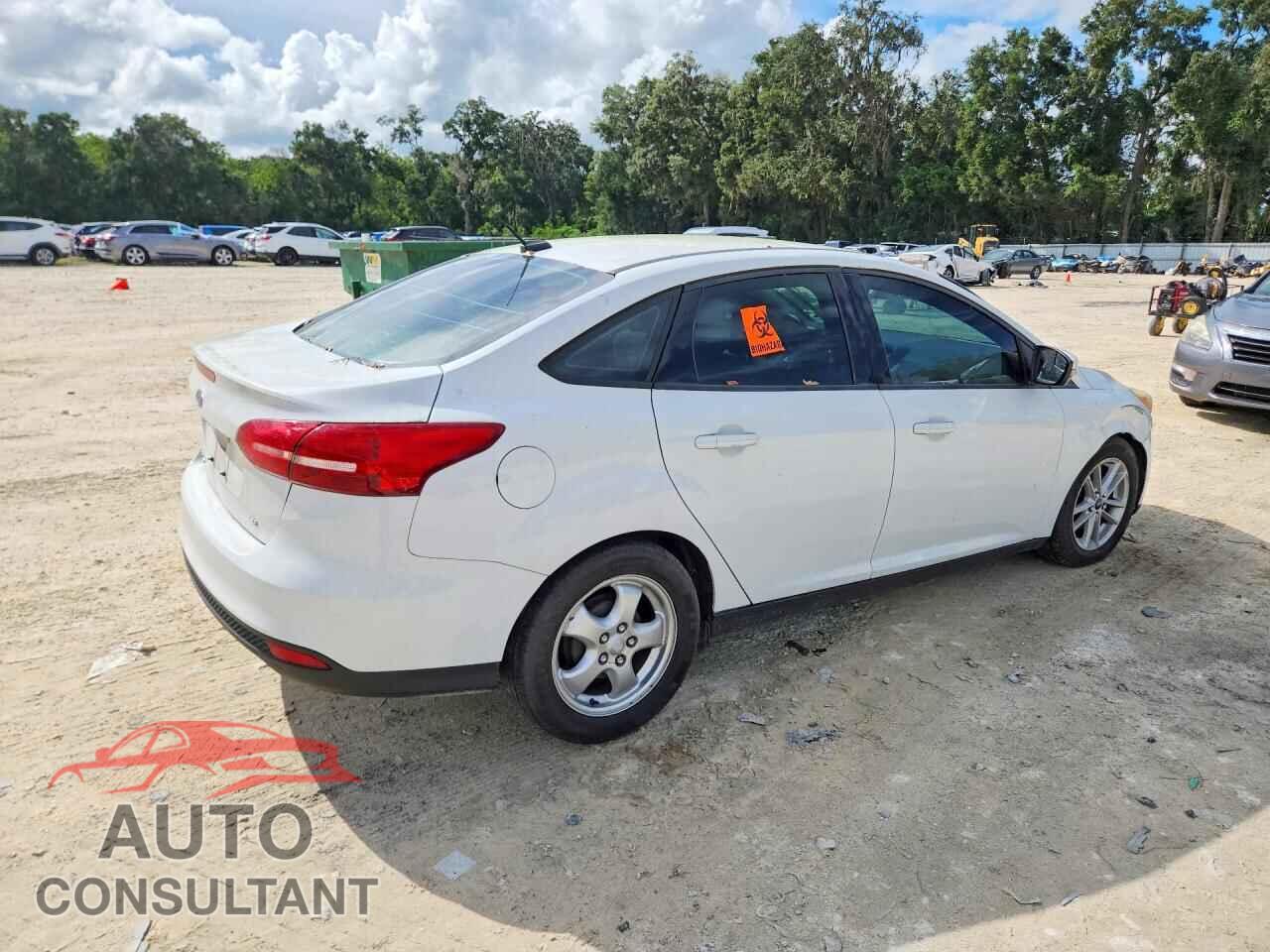 FORD FOCUS 2017 - 1FADP3F25HL306392