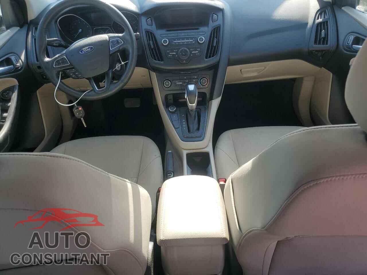 FORD FOCUS 2016 - 1FADP3F25GL293612