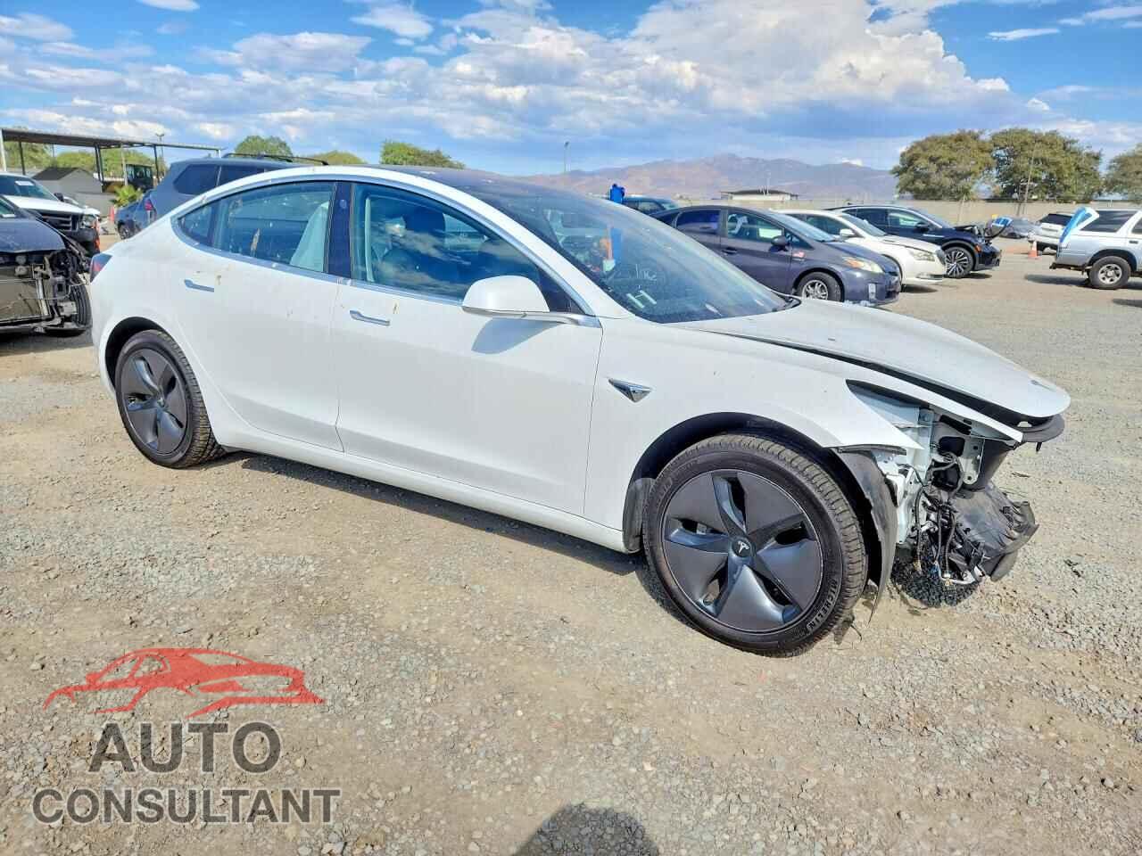 TESLA MODEL 3 2018 - 5YJ3E1EA7JF017256