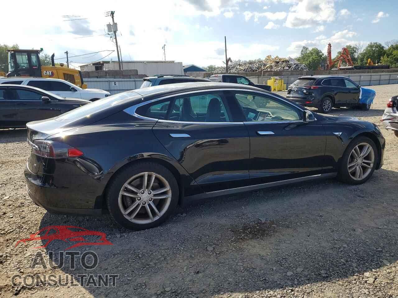 TESLA MODEL S 2014 - 5YJSA1S15EFP67448