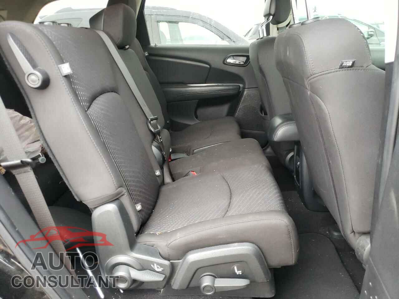 DODGE JOURNEY 2018 - 3C4PDCBG7JT525317